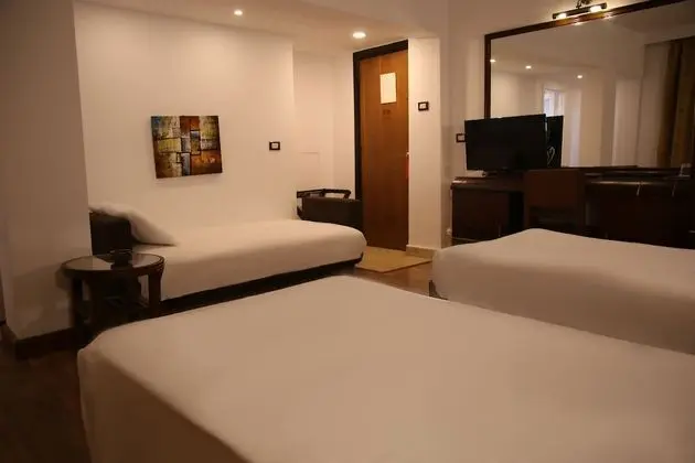 Üç Kişilik Oda