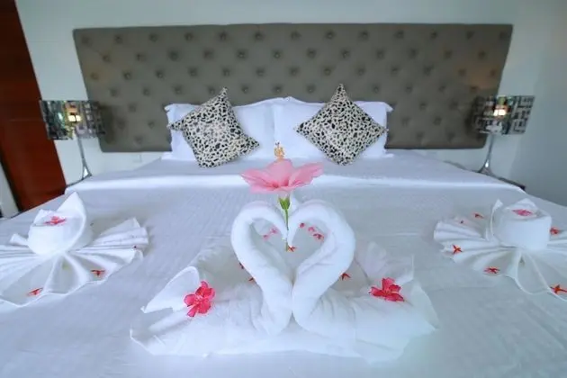 Deluxe Bungalov, 1 En Büyük (King) Boy Yatak, Kişiye Özel Havuzlu, Bahçe Manzaralı