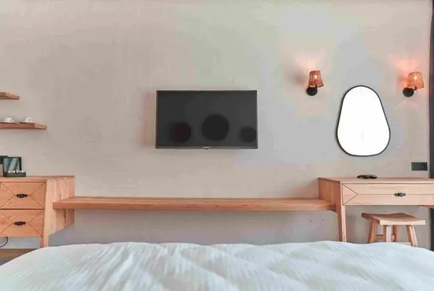 Havuz Bağlantılı Deluxe Oda, Havuz Manzaralı, Balkonlu