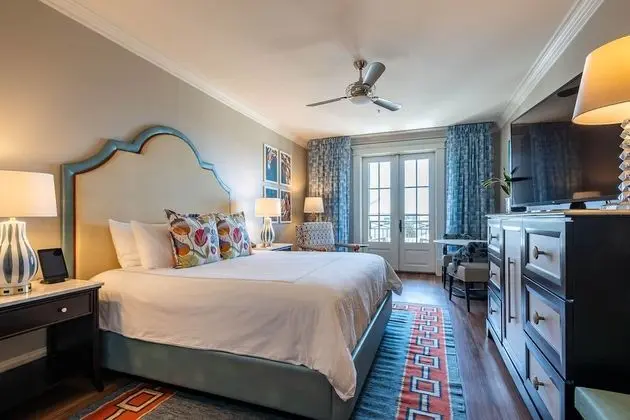 Standard Oda, 1 En Büyük (King) Boy Yatak, Havuz Manzaralı (Pool View Guest Room)