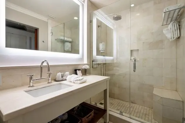 Standard Oda, 1 En Büyük (King) Boy Yatak, Havuz Manzaralı (Pool View Guest Room)