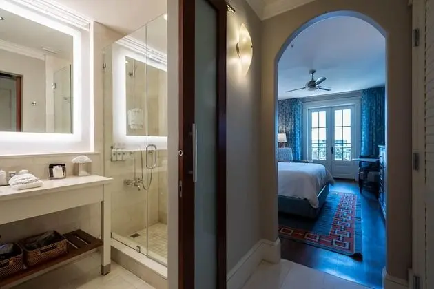 Standard Oda, 1 En Büyük (King) Boy Yatak, Havuz Manzaralı (Pool View Guest Room)