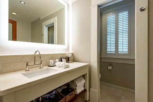 Standard Oda, 1 En Büyük (King) Boy Yatak, Muhtelif Manzaralı (Town View Guest Room)