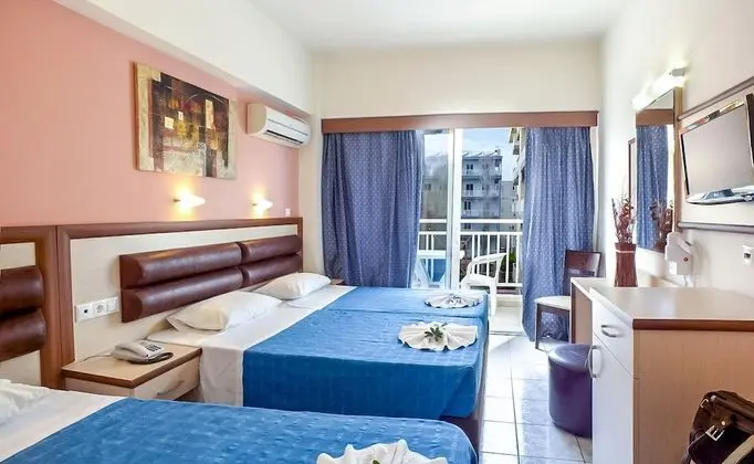 Üç Kişilik Oda (2 adults + 1 child)