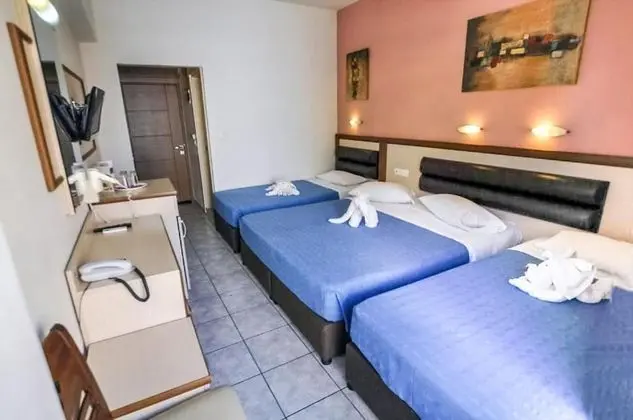 Üç Kişilik Oda (2 adults + 1 child)