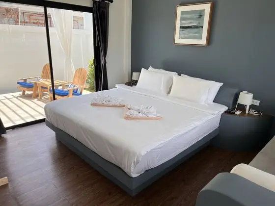 Deluxe Tek Büyük Yataklı Oda, 1 En Büyük (King) Boy Yatak, Teras, Havuz Manzaralı