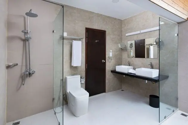 Deluxe Tek Büyük Yataklı Oda, 1 En Büyük (King) Boy Yatak, Veranda, Plaj Manzaralı