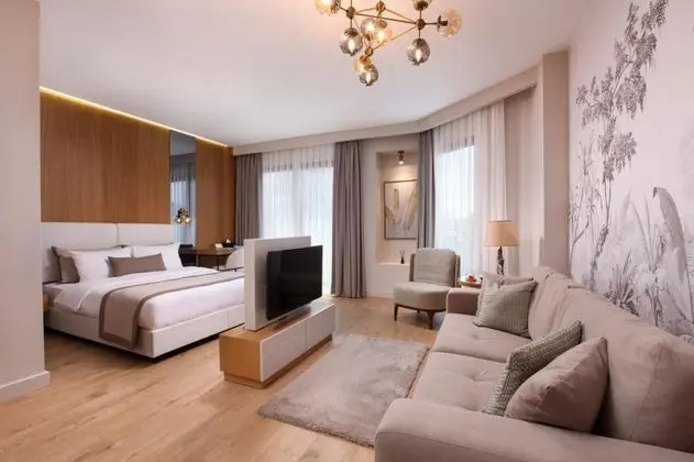Corner Room, Sokak Manzaralı, Klimalı