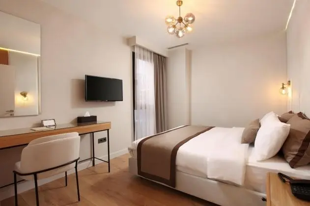 Suite, Sokak Manzaralı, Klimalı