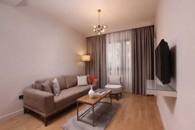 Suite, Sokak Manzaralı, Klimalı
