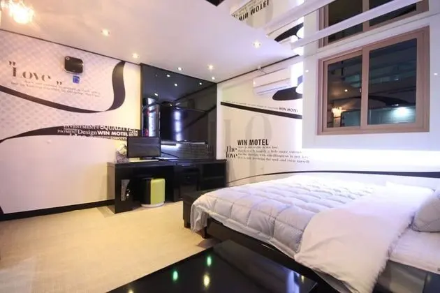 Oda (Special Room (Netflix))