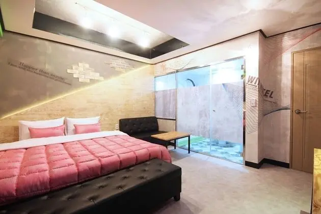 Oda (Special Room (Netflix))