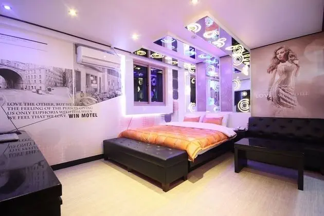 Oda (Special Room (Netflix))