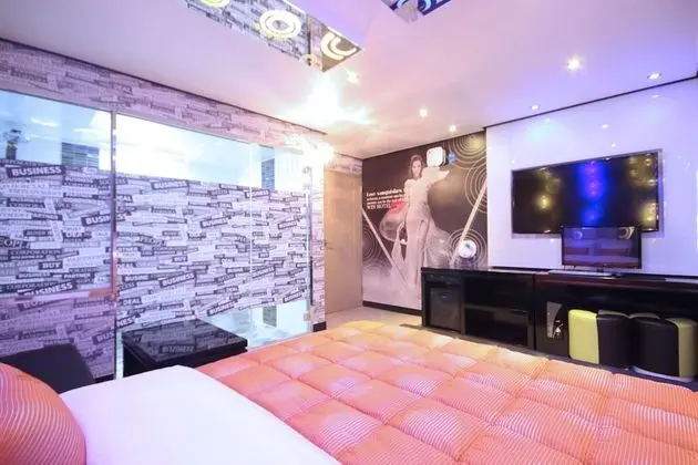 Oda (Special Room (Netflix))