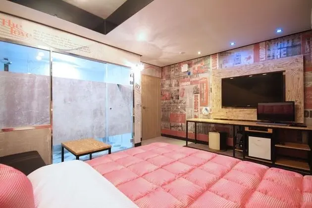 Oda (Special Room (Netflix))