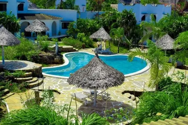 Villa, 4 Yatak Odası, Teras, Havuz Manzaralı