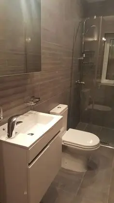 Tek Büyük veya İki Ayrı Yataklı Oda, Balkon