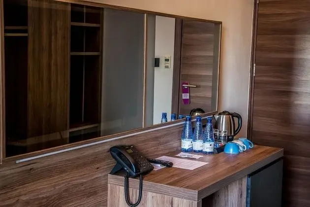 Standard Tek Büyük veya İki Ayrı Yataklı Oda, Balkon, Şehir Manzaralı