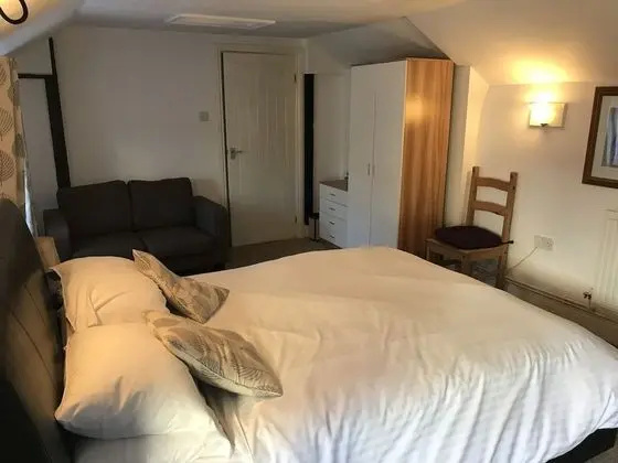 Tek Büyük Yataklı Oda