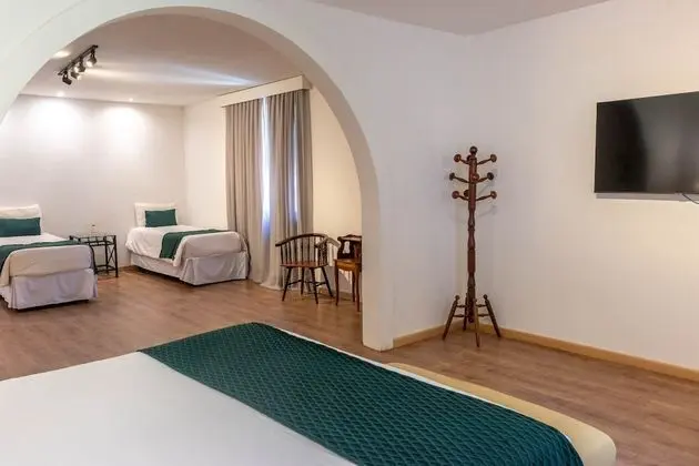 Family Oda, 2 Büyük (Queen) Boy Yatak