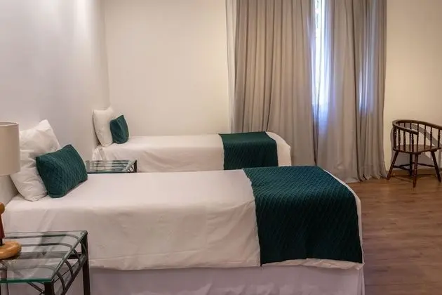 Family Oda, 2 Büyük (Queen) Boy Yatak