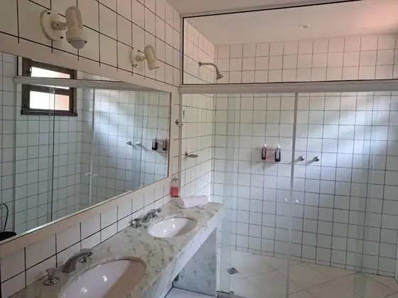 Family Oda, 2 Büyük (Queen) Boy Yatak