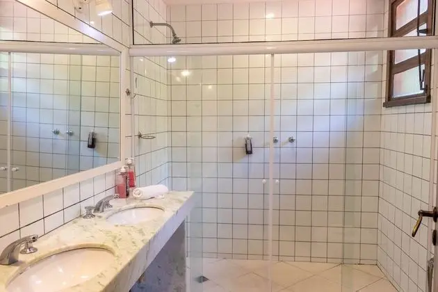 Family Oda, 2 Büyük (Queen) Boy Yatak