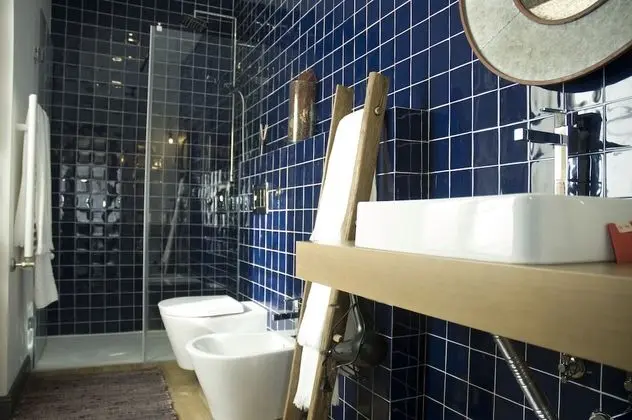 Comfort Tek Büyük veya İki Ayrı Yataklı Oda