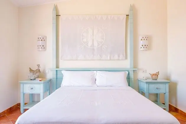 Tek Büyük veya İki Ayrı Yataklı Oda, Deniz Manzaralı