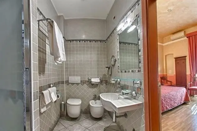 Superior Büyük Yataklı Tek Kişilik Oda
