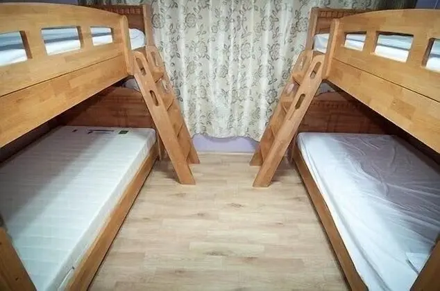 Ortak Ranzalı Oda, Sadece kadınlar için (4 persons)