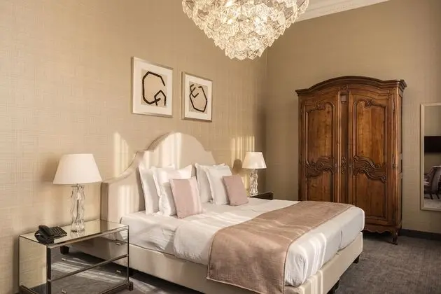 Luxury Suite