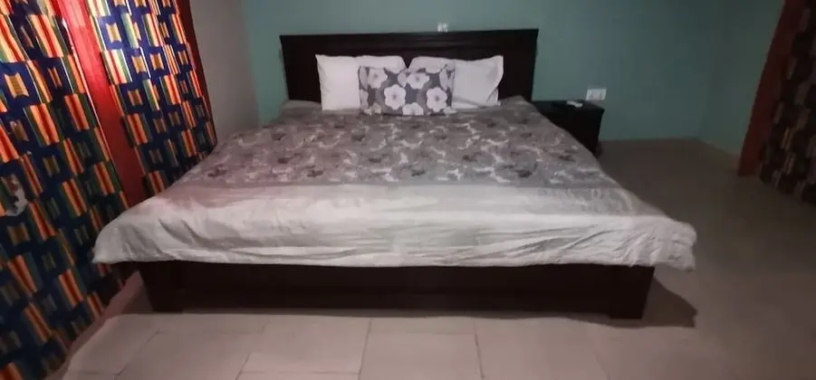 Tek Büyük Yataklı Oda