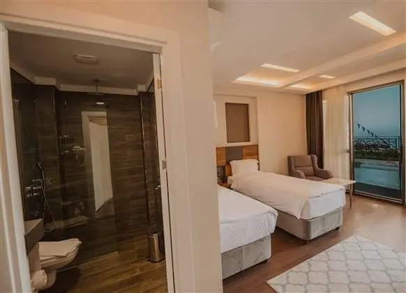 Deluxe Twin Oda, Kısmi Deniz Manzaralı, Teraslı