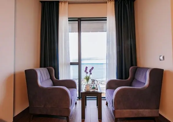 Executive Suite, Deniz Manzaralı, Balkonlu