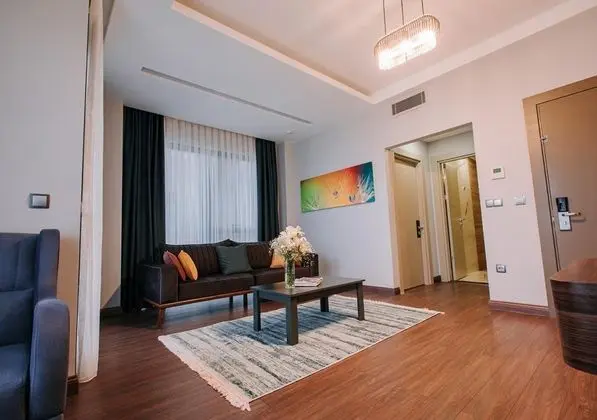 Executive Suite, Deniz Manzaralı, Balkonlu