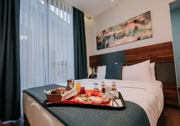 Executive Suite, Deniz Manzaralı, Balkonlu