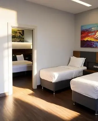 https://images.odamax.com/img/1024x768/odamax/image/upload/Peerless_Villas_Hotel_202606051756180_308_1_jpg.jpeg