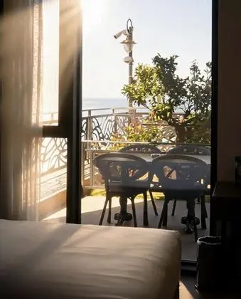https://images.odamax.com/img/1024x768/odamax/image/upload/Peerless_Villas_Hotel_202606051756181_309_1_jpg.jpeg