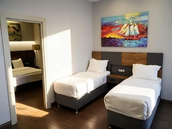 https://images.odamax.com/img/1024x768/odamax/image/upload/Peerless_Villas_Hotel_202606051756191_313_jpg.jpeg