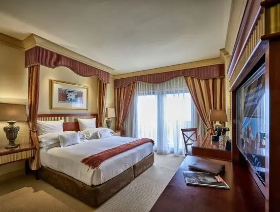 Oda, Engellilere Uygun (Club Floor, Universal)
