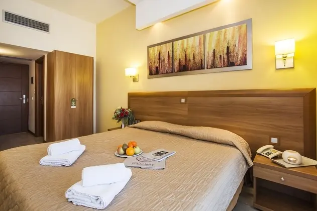 Comfort Büyük Yataklı Tek Kişilik Oda