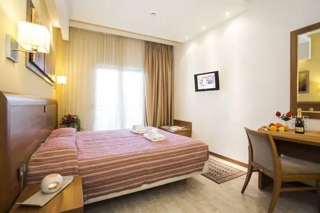 Comfort Büyük Yataklı Tek Kişilik Oda
