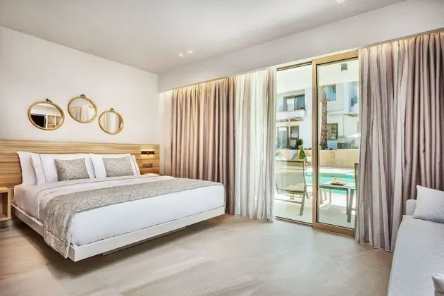 Deluxe Stüdyo, Havuz Manzaralı