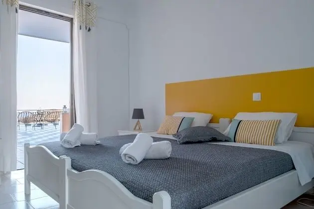 Tek Büyük veya İki Ayrı Yataklı Oda