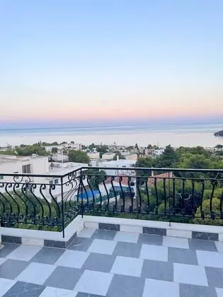 Tek Büyük veya İki Ayrı Yataklı Oda