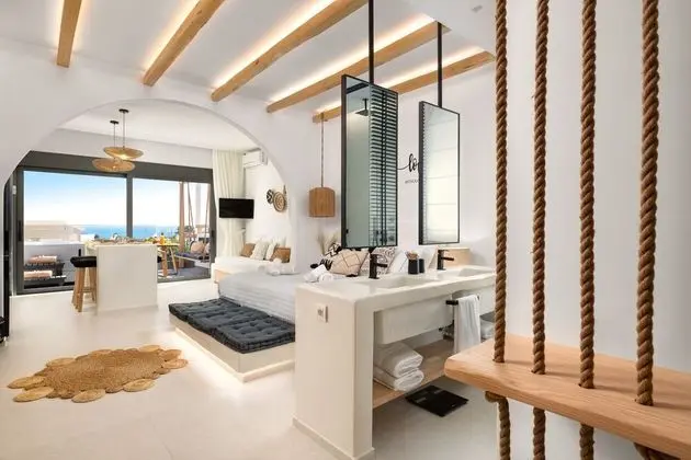 Luxury Stüdyo Süit, 1 Yatak Odası, Kısmi Deniz Manzaralı