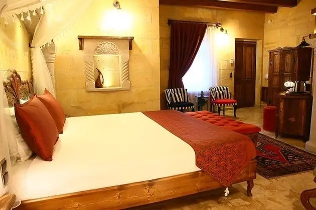 Honeymoon Room
