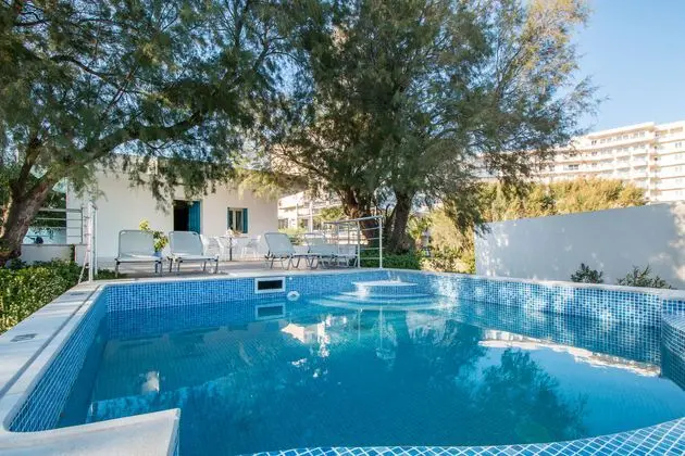 1 Çift Kişilik Veya 2 Tek Kişilik Yatak Superior Sea View