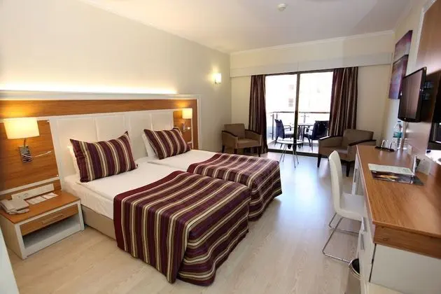 Standard Room, Lateral Sea View